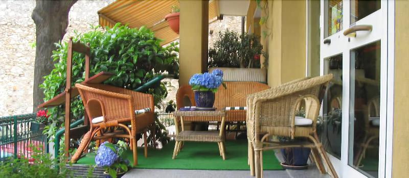 Hotel Torre Antica Loano Eksteriør billede