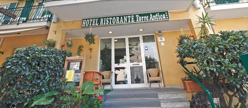 Hotel Torre Antica Loano Eksteriør billede