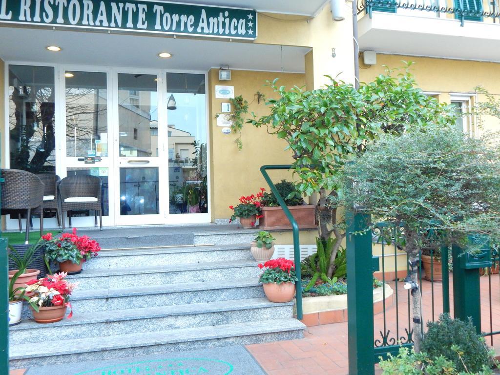 Hotel Torre Antica Loano Eksteriør billede
