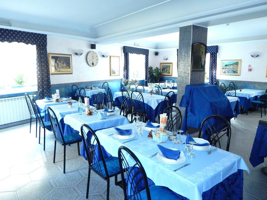Hotel Torre Antica Loano Eksteriør billede